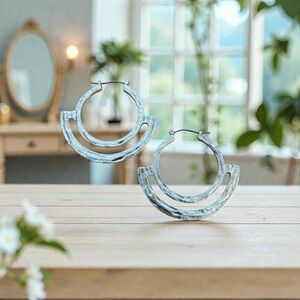 Rustic White Metal Hoop Decor